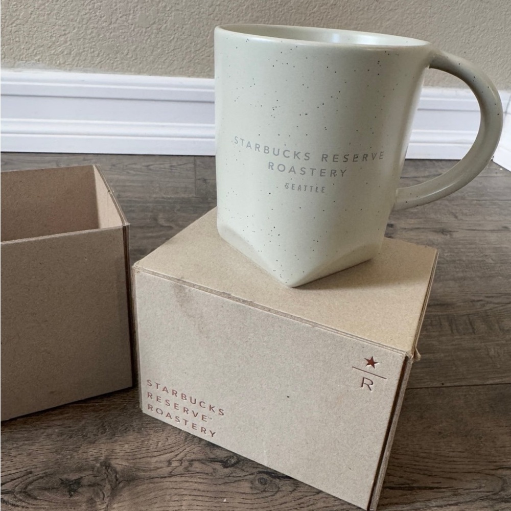 New Reserve Roastery Seattle Bevel 12oz Mug Starbucks